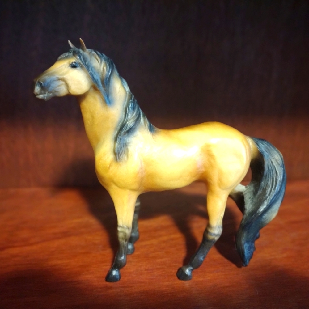 Breyer Mesteno the Messenger